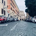 Colosseum Street Home